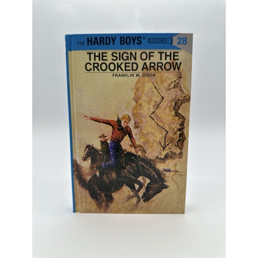The Sign of the‎ Crooked Arrow (Hardy Boys, Book 28) - Hardcover - VERY GOOD